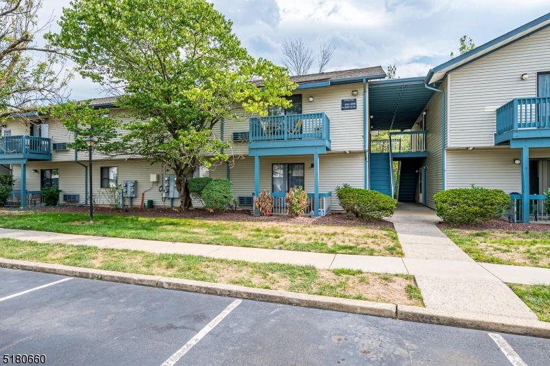 20 Delar Pkwy UNIT 205, Franklin Park, NJ 08823 Trulia