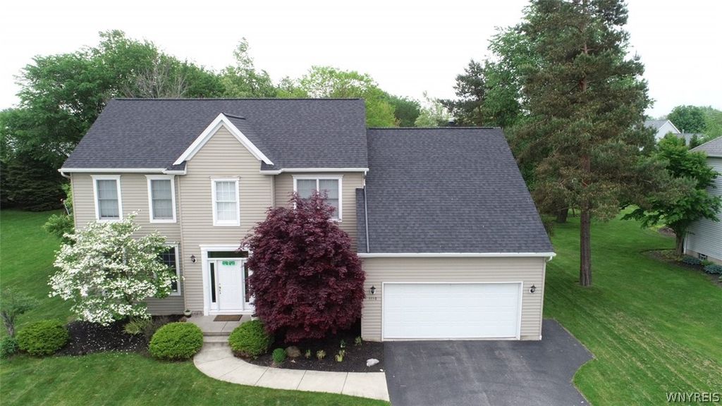 5558 Marthas Vineyard, Clarence Center, NY 14032