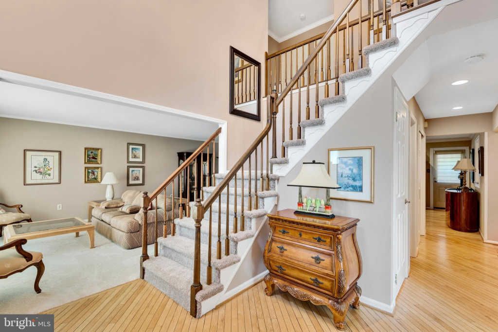 1604 Heard Dr, Maple Glen, PA 4 Bed, 3 Bath SingleFamily Home 108