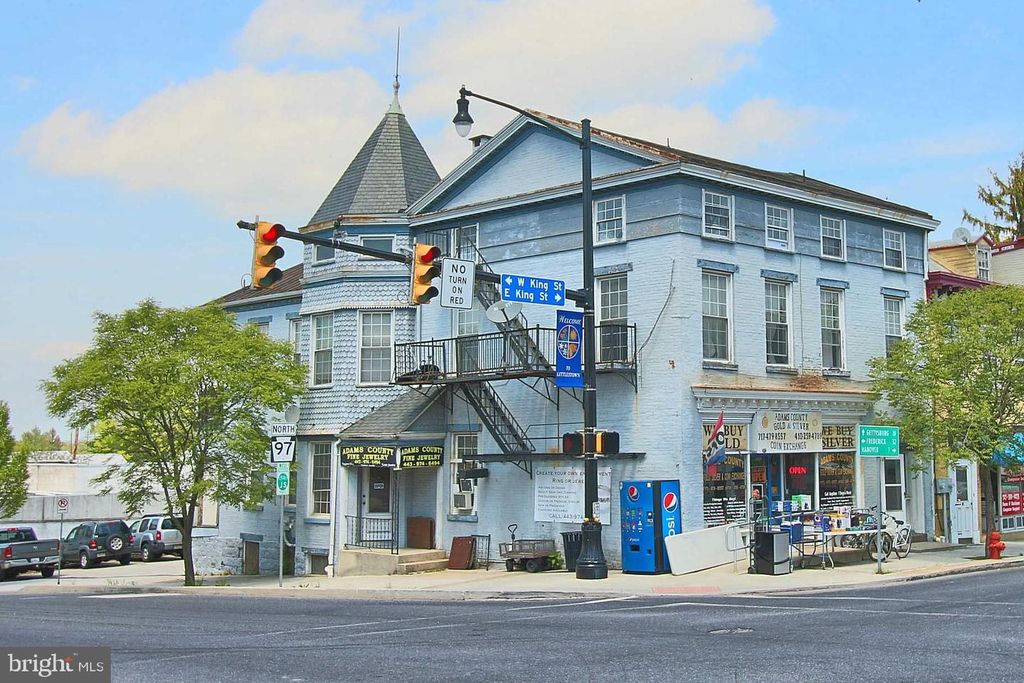 2 E King St, Littlestown, PA 17340 MultiFamily Home MLS