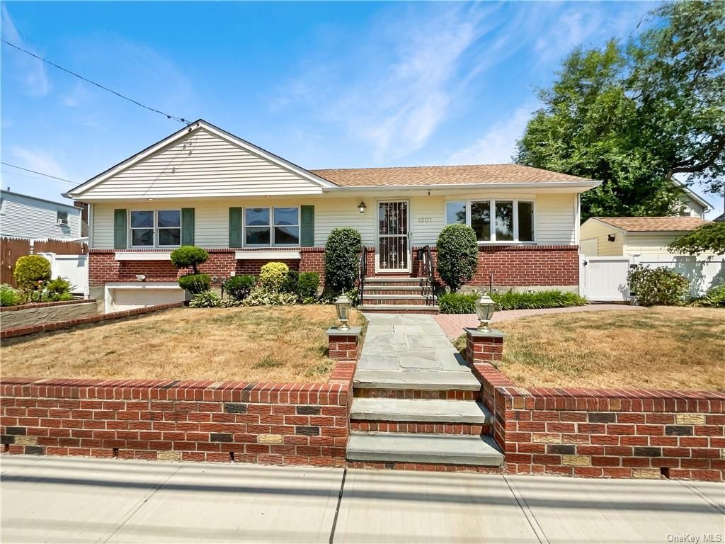 1307 5th Avenue, New Hyde Park, NY 11040 Trulia