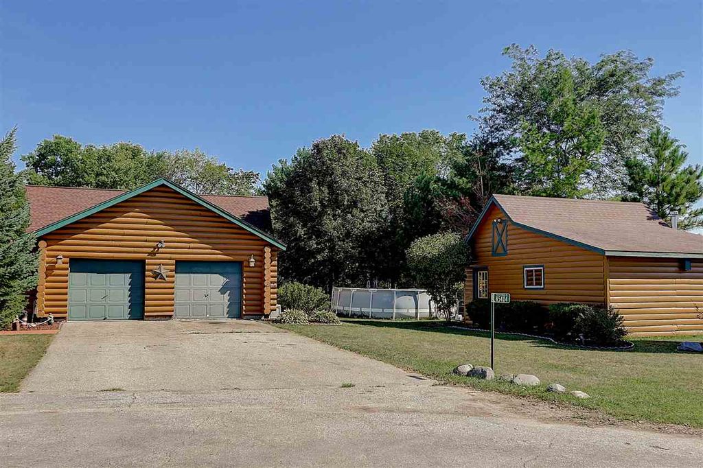 N5404 Felson Ridge Ct, Johnson Creek, WI 53038 3 Bed, 2 Bath Single