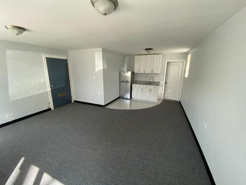 2945 W Peterson Ave #A, Chicago, IL 60659