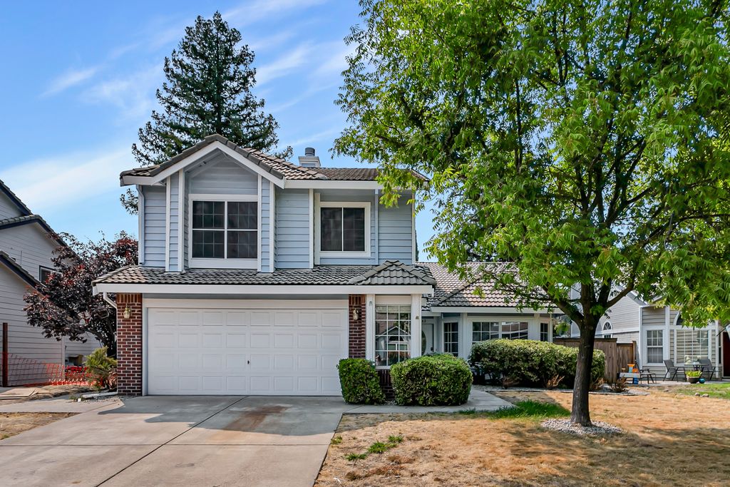1542 Blue Ln, Roseville, CA 95747
