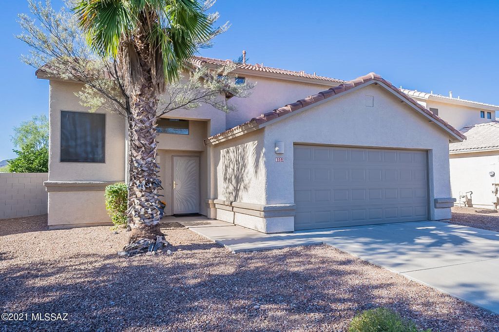 8553 N Cantora Way, Tucson, AZ 85743
