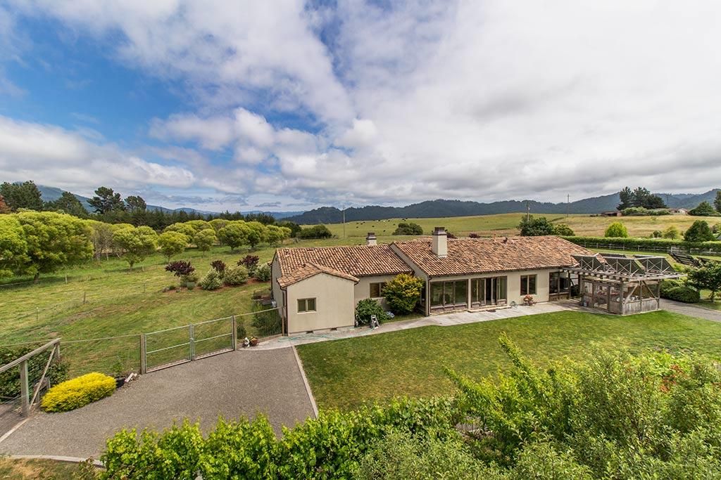 3480 Rocky Ln, Hydesville, CA 2 Bed, 3 Bath SingleFamily Home 3