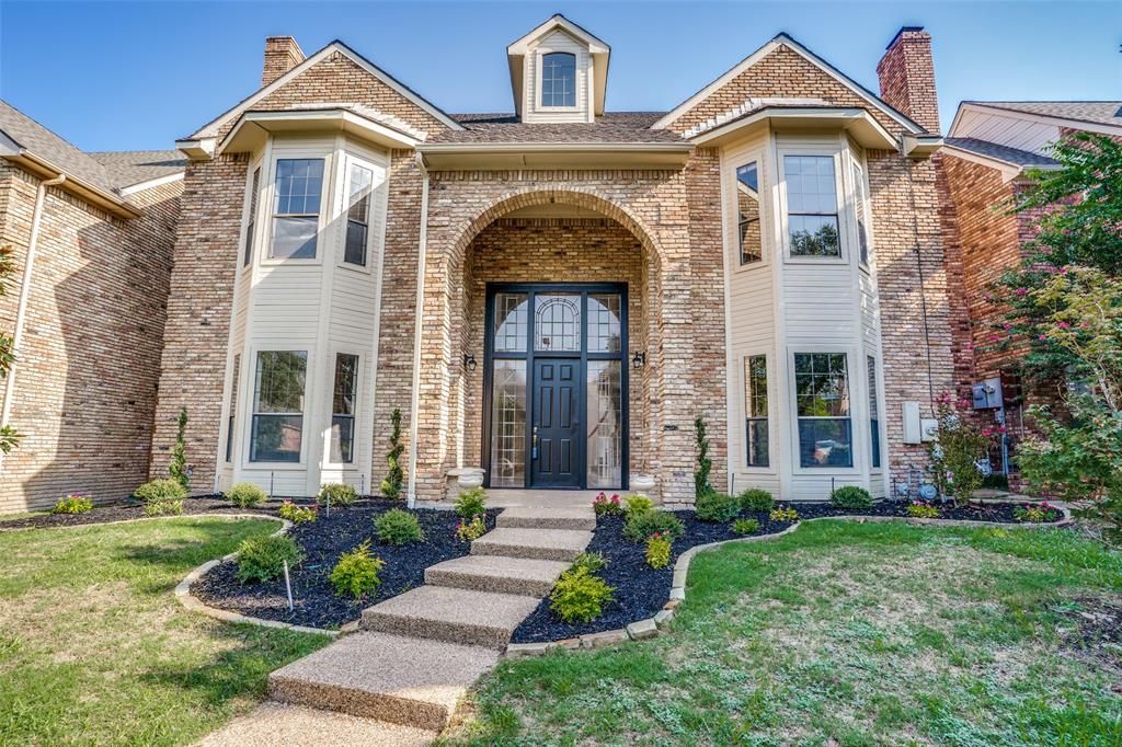 5818 Preston Fairways Dr, Dallas, TX 75252