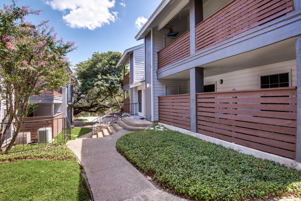 Valencia at Medical Apartments in San Antonio, TX 78229 13 Bed, 12