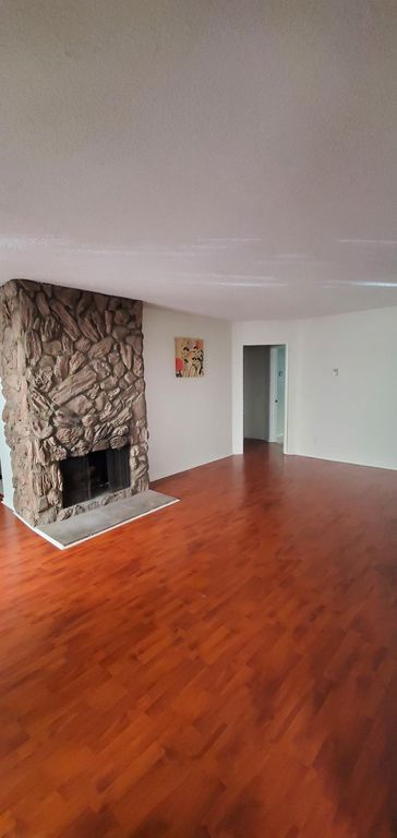 12423 Pacific Ave #104, Los Angeles, CA 90066