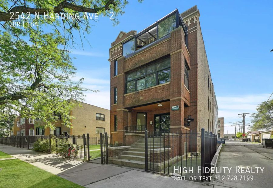2542 N  Harding Ave  #2, Chicago, IL 60647