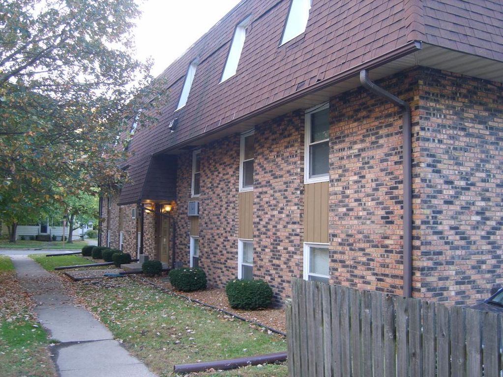 204 W Washington St #c2yhu2bmr, Urbana, IL 61801