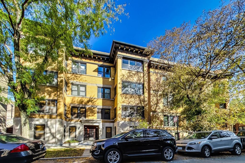 1510 W Cornelia Ave #2, Chicago, IL 60657