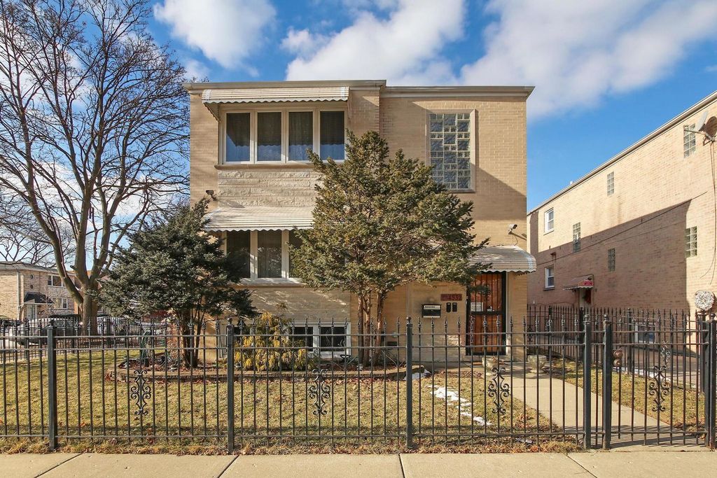 4532 N Lockwood Ave, Chicago, IL 60630