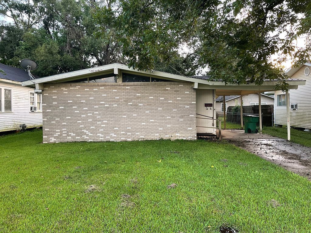1019 N Avenue L, Crowley, LA 70526
