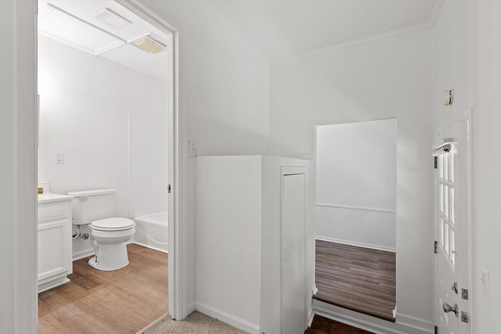 Photo 9 of 