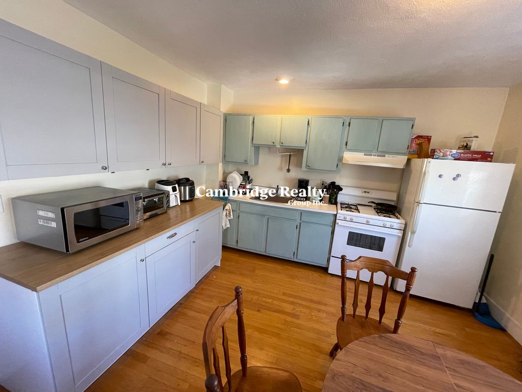 9 Stickney Ave 2R, Somerville, MA 02145 Trulia