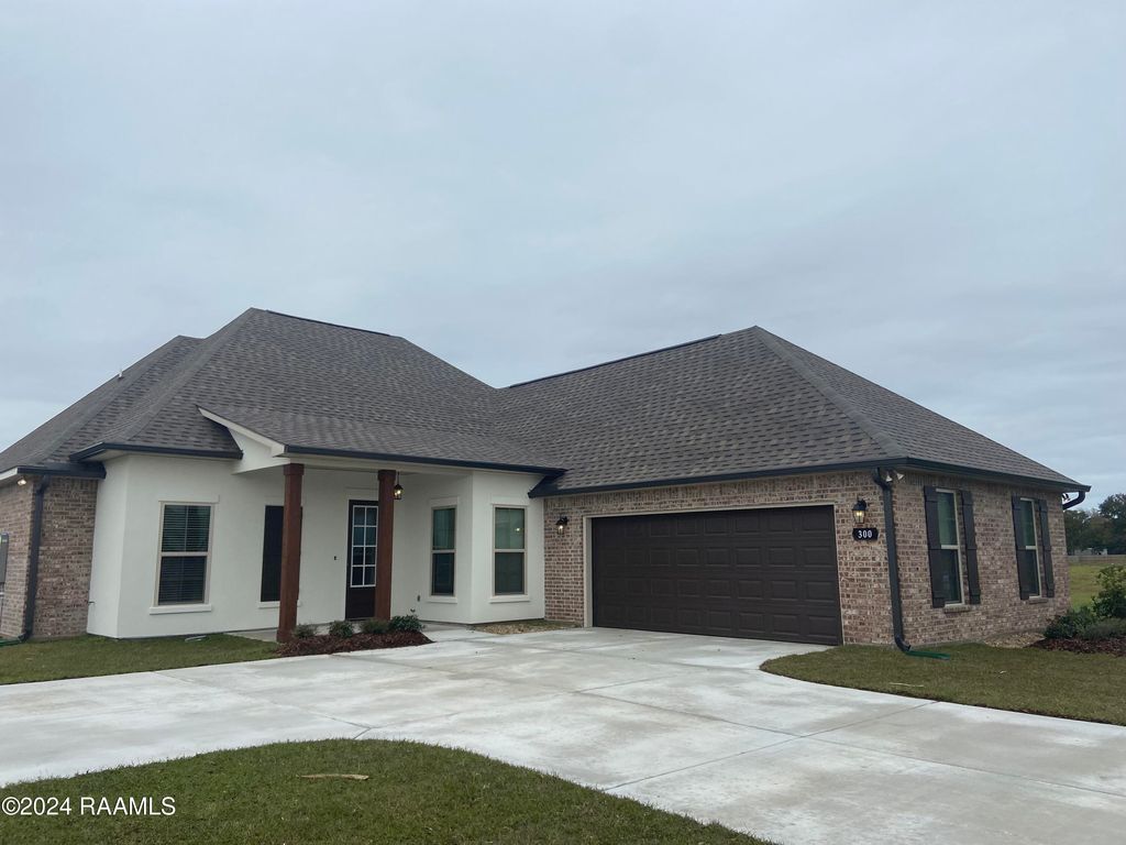 300 Appleby Way, Youngsville, LA 70592