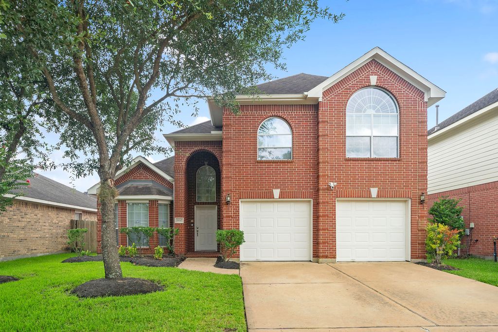 16647 Greenbriar Point Ln, Houston, TX 77095