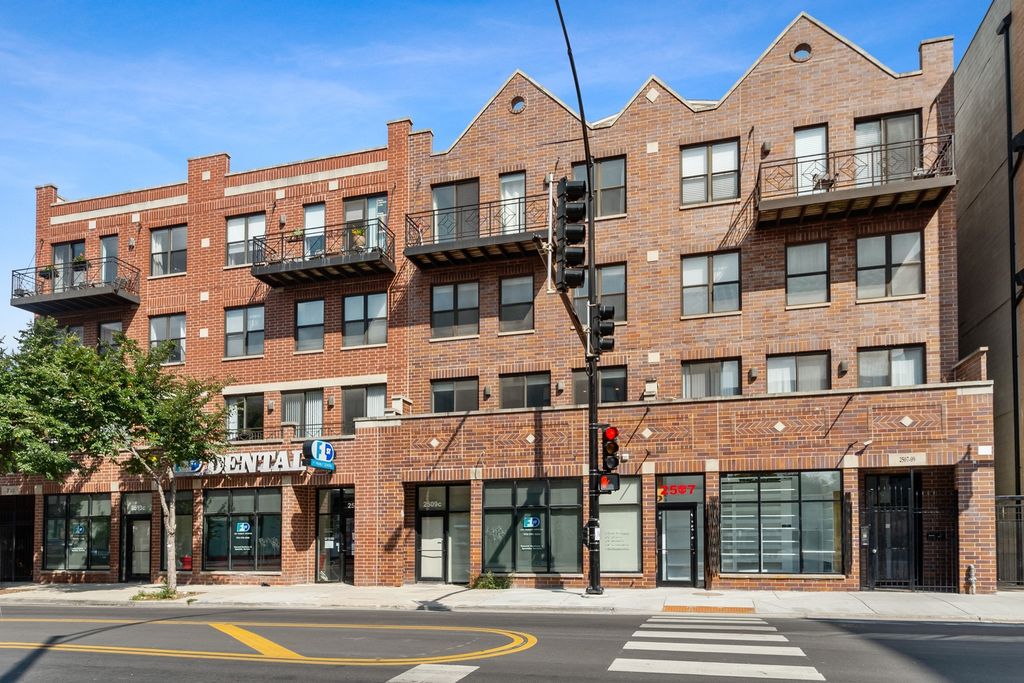2509 N Milwaukee Ave 1S, Chicago, IL 60647 2 Bed, 3 Bath Condo MLS 10883996 16 Photos