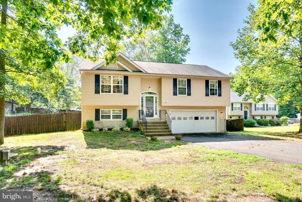 52 Boundary Dr, Stafford, VA 22556