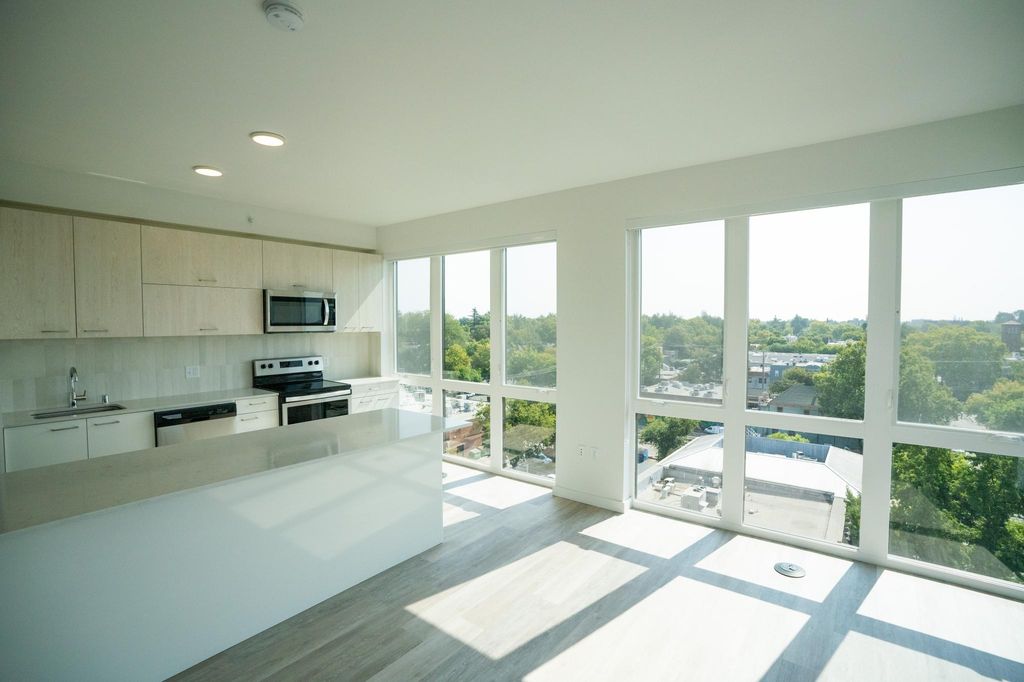 1827 J St, Sacramento, CA 95811