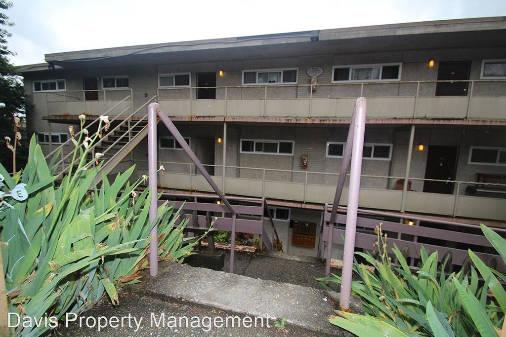 111 25th Ave E #202, Seattle, WA 98112