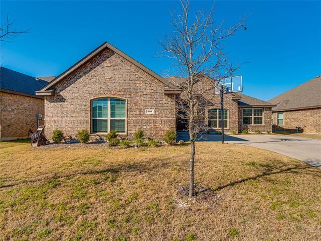 205 Watson St, Red Oak, TX 75154