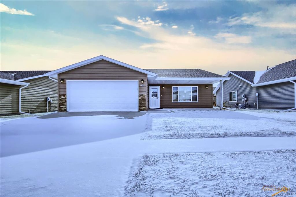 6827 Mulberry Dr, Summerset, SD 57718 Trulia