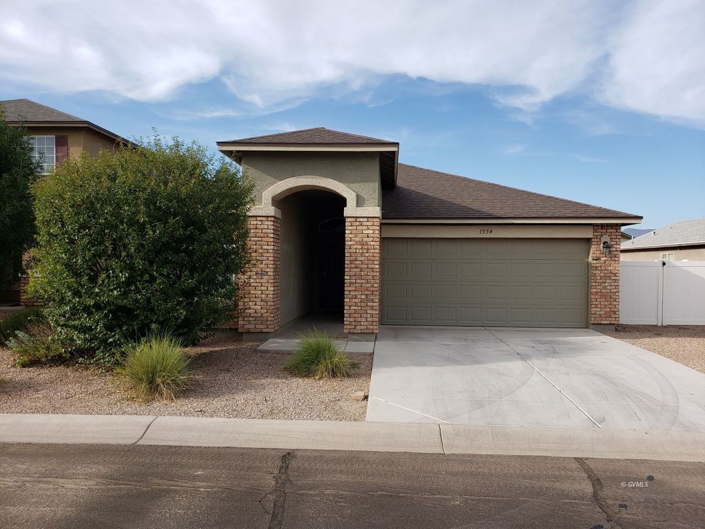 1554 E Verado Dr, Safford, AZ 85546