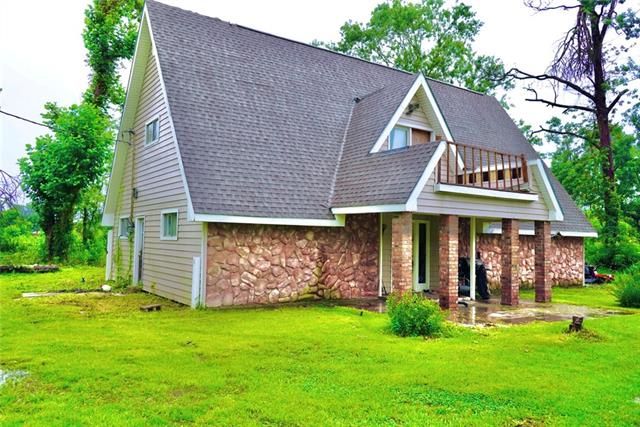 2972 Flora Rd, Lake Charles, LA 70607