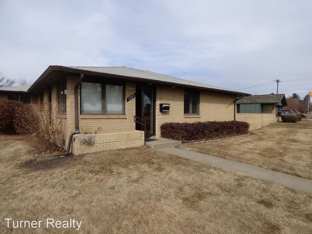 1245 Francis St, Longmont, CO 80501