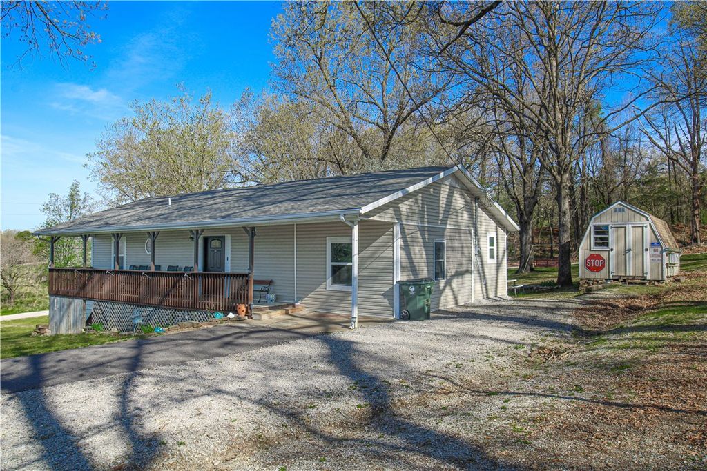 11476 Highway 62 E, Green Forest, AR 72638
