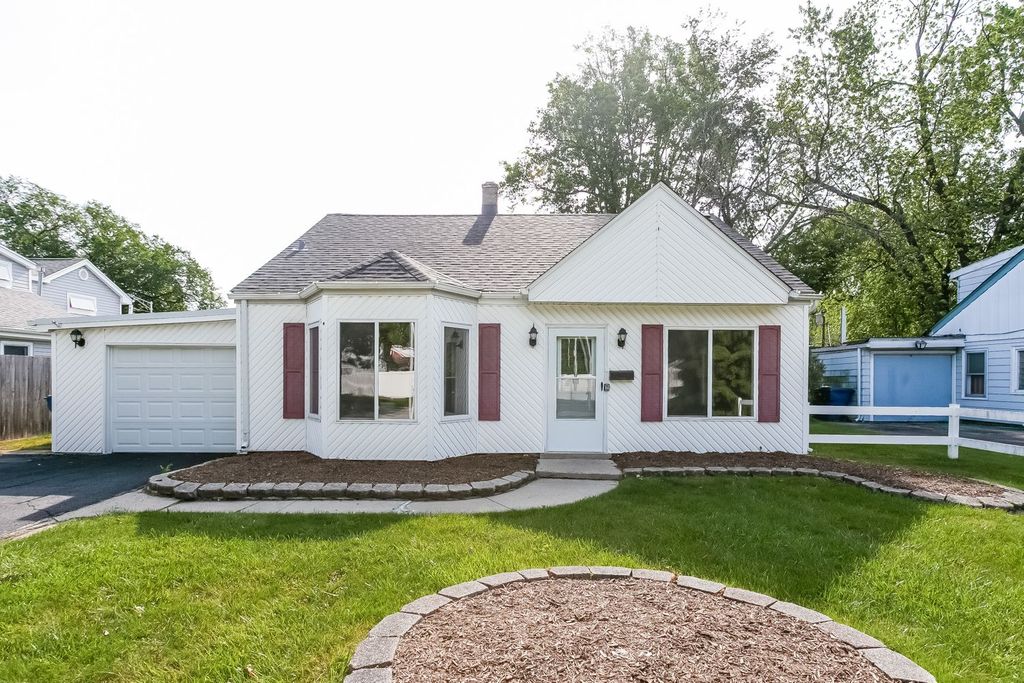 9121 Mayfield Ave, Oak Lawn, IL 60453