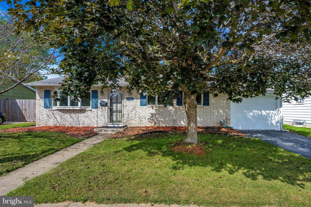 1203 Wilson Pl, Frederick, MD 21702