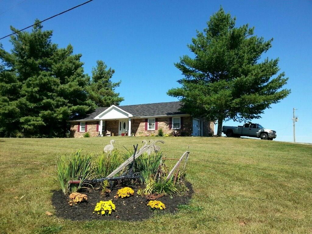 13396 State Highway 36 W, Berry, KY 41003