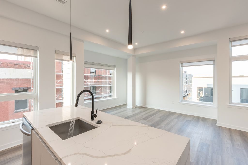 3120 W Jefferson St #202, Philadelphia, PA 19121