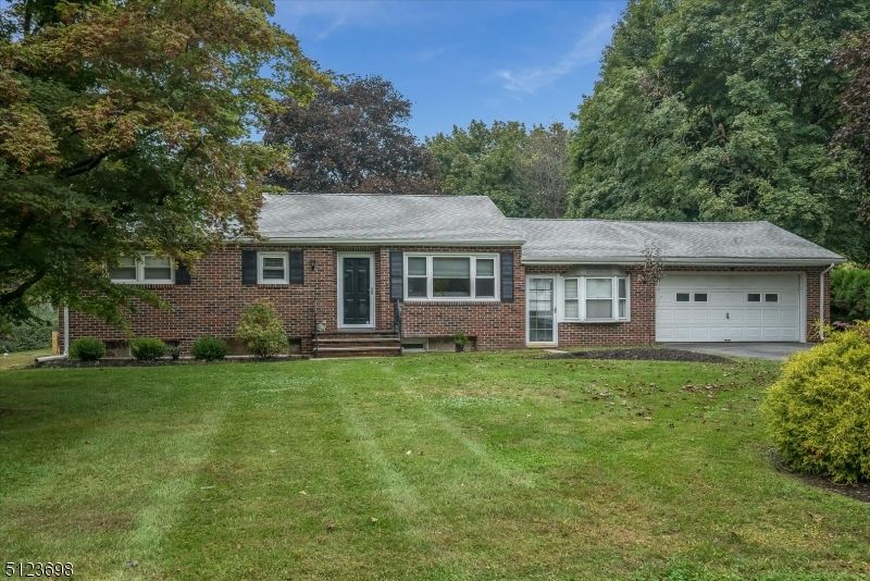 8 Parkway Dr, Hackettstown, NJ 07840 Trulia