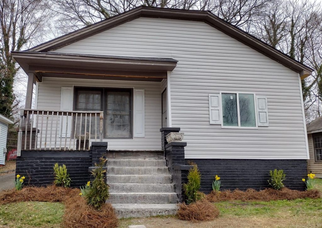 119 Chestnut St, Shelby, NC 28150 See Est. Value, Schools & More