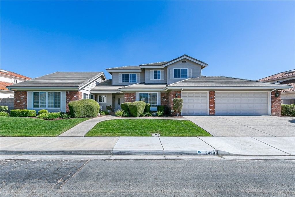 2430 Nicklaus Dr, Santa Maria, CA 93455