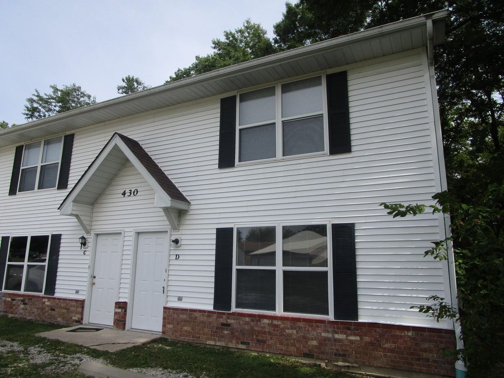 430 N East Park Ln #D, Columbia, MO 65201