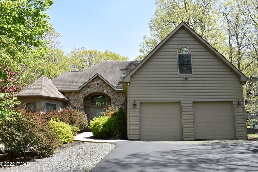 108 Comstock Dr, Lords Valley, PA 18428 MLS 22433 Trulia