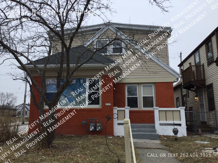 4703A N  35th St, Milwaukee, WI 53209