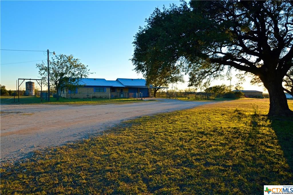 538 S 3rd St, Lometa, TX 76853 Trulia