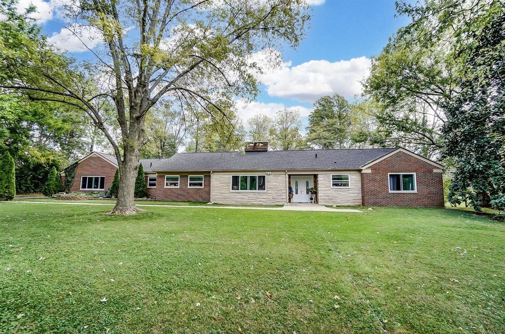 413 N Marshall Rd, Middletown, OH 45042