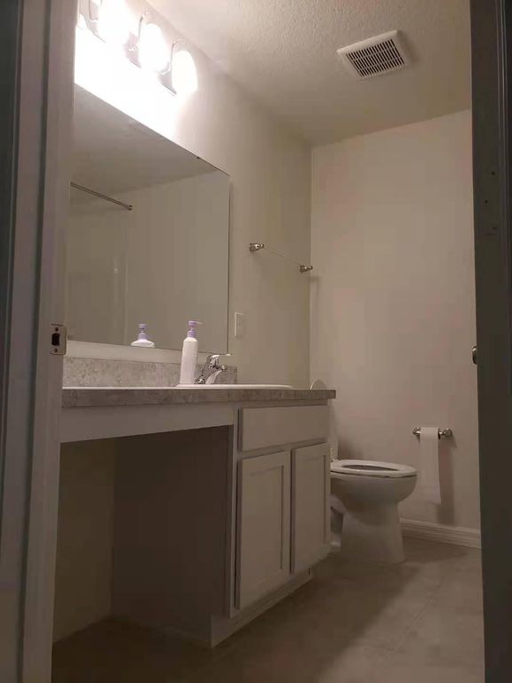 1110 Augustus Dr, Davenport, FL 33896