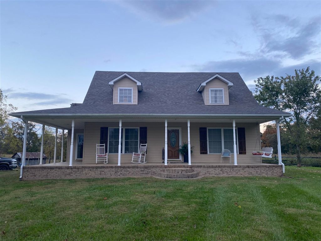 419 Welcome Rd, Morgantown, KY 42261
