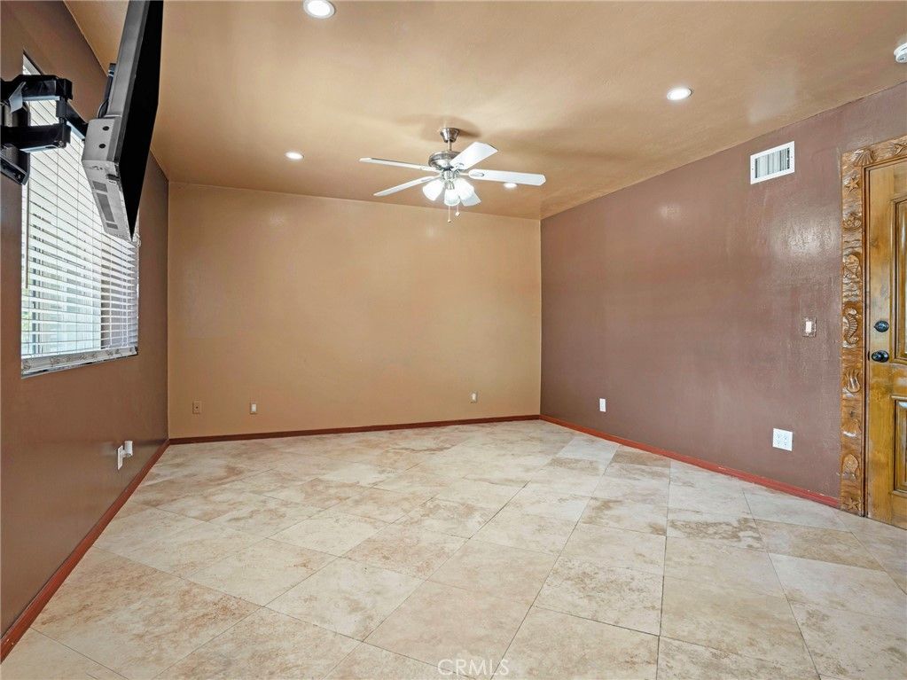 Photo 20 of 
