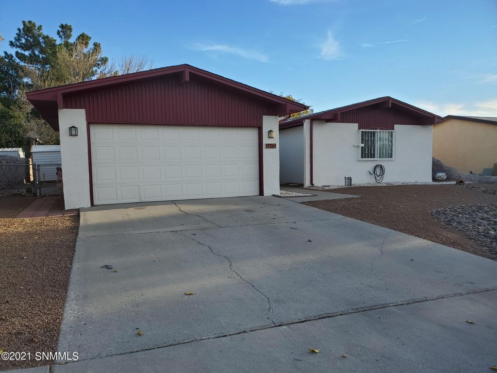 1726 Webster Ave, Las Cruces, NM 88001