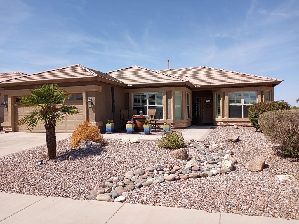 6770 S Four Peaks Way, Chandler, AZ 85249