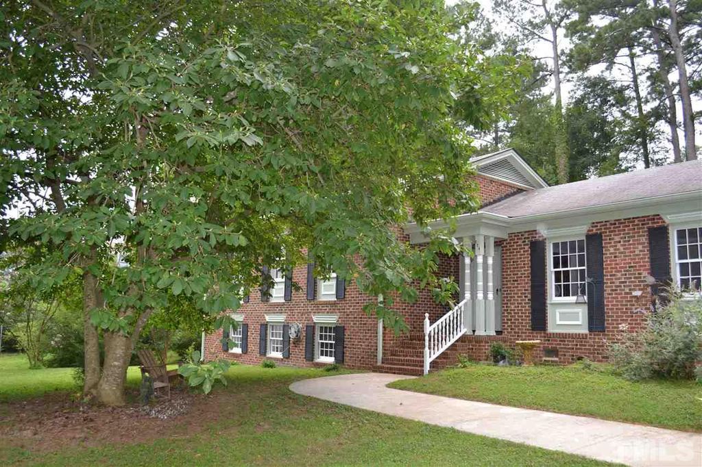 224 Mockingbird Ln, Wake Forest, NC 27587